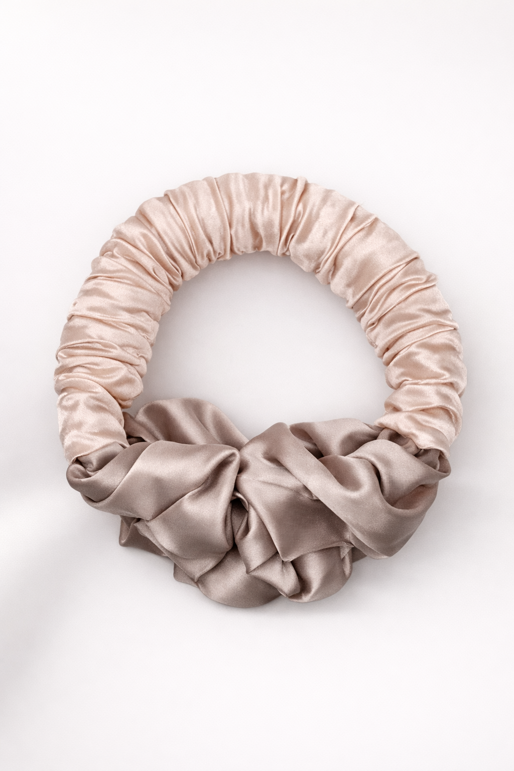 Scrunchie de nuit Bloti en satin, boucles sans chaleur